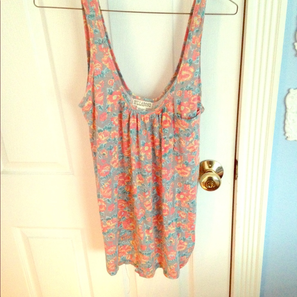 Billabong floral tank